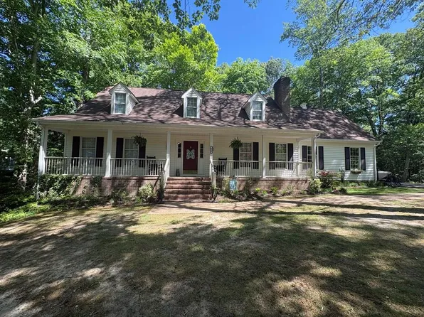 619 Wallace St, Warsaw, VA 22572