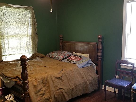 3rd image of 3707 37th St
