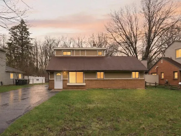 24432 Kensington St, Taylor, MI 48180
