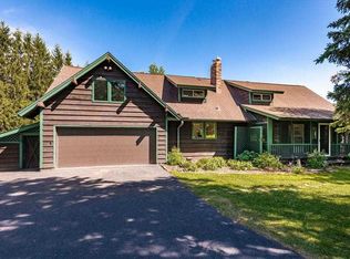 3242 Strand Rd, Duluth, MN 55803