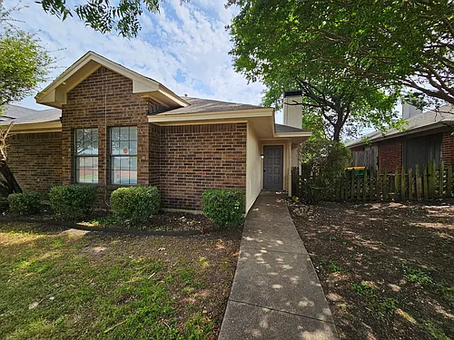 311 Bryant Ln Photo 1