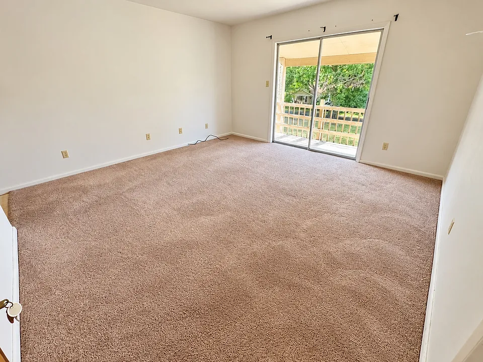 200 W Young Cir #107