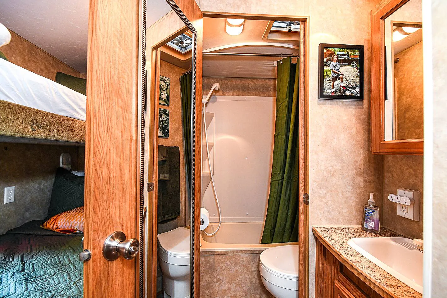 1 bed, $697 — Photo 4