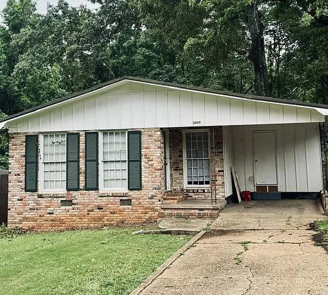 3909 Virginia Dr — Photo 1