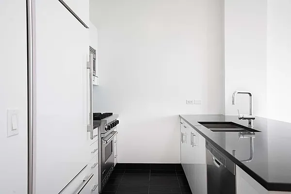 Rented by BP Real Estate Advisors | media 10