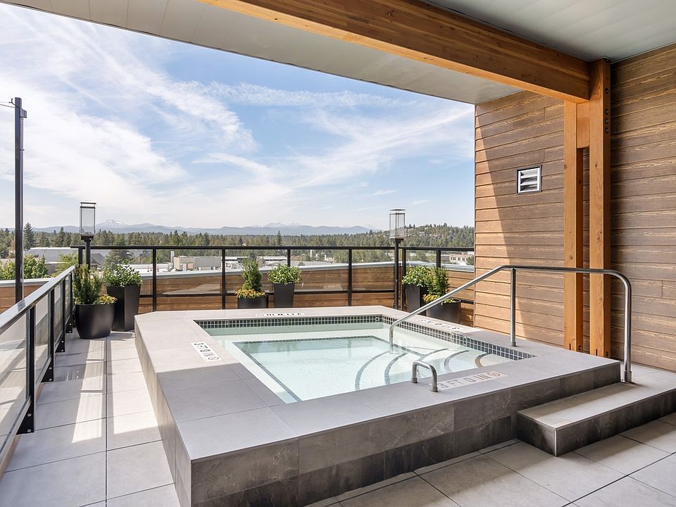 Rooftop Hot Tub