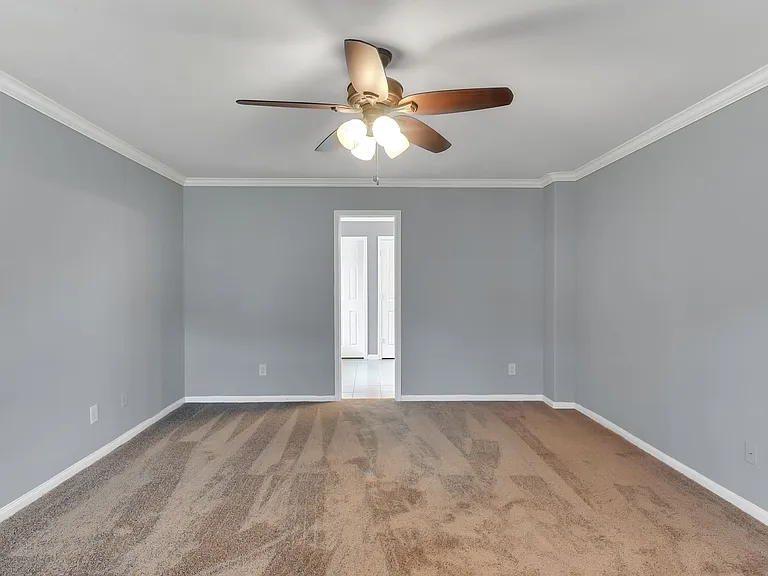 223 Fantasy Ln — Photo 3