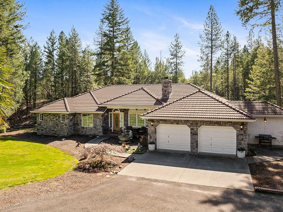 1st image of 313 Eagle Ridge Dr