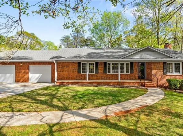 1905 Glenn Dr, Reidsville, NC 27320