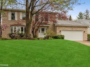 6571 Timbertrails Rd, Lisle, IL 60532