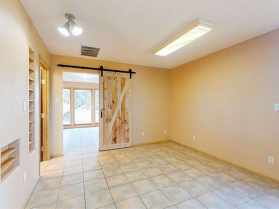 3rd image of 37 Tumbleweed Trl