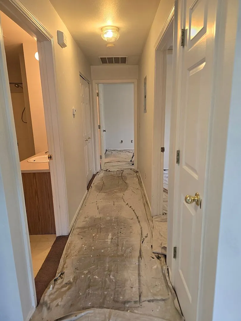 693 Paradise Pl. Fourplex — Photo 3