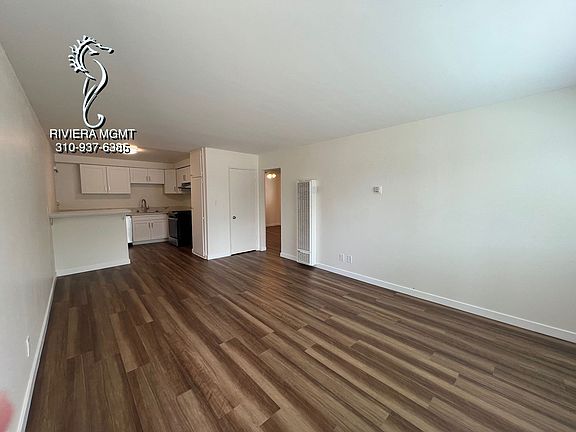 3rd image of 4111 Rosecrans Ave #2