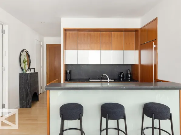 445 Lafayette Street image 8 of 14