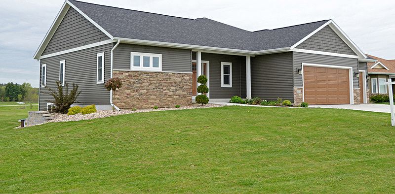 1st image of 7201 Flyhawk Ln