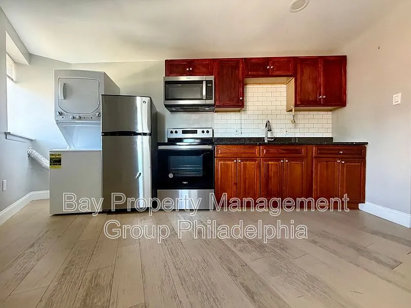 1 bed, 1.0 bath, $1,400 — Photo 1