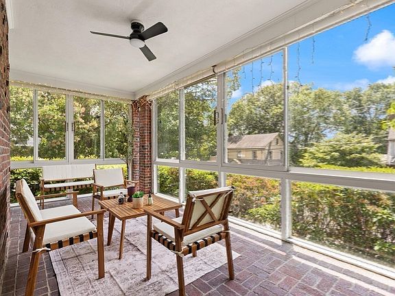 4th image of 35 Arden Rd