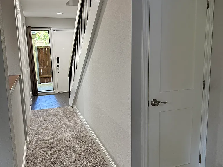 750 Lincoln Rd — Photo 13