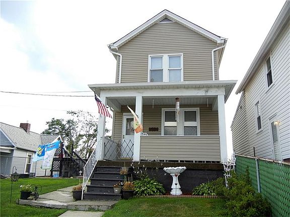 3rd image of 714 Saint Clair Ave