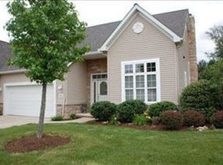 29939 Shadow Creek Dr #3, Westlake, OH 44145