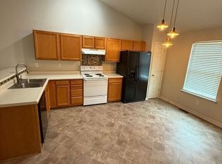 402 Platt Dr, Nicholasville, KY 40356
