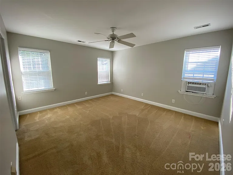 9513 Wilson Hall Dr — Photo 13