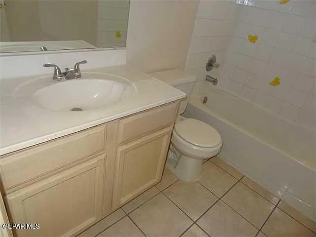 7481 Umbria Dr — Photo 11
