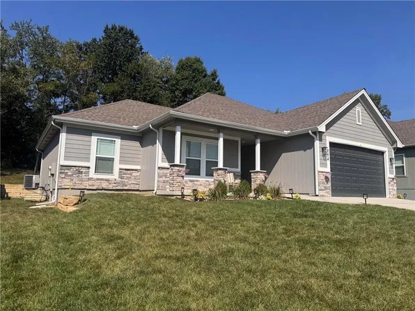 204 S Marimack Ct, Kearney, MO 64040