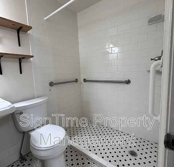 627 N Mulberry St — Photo 9
