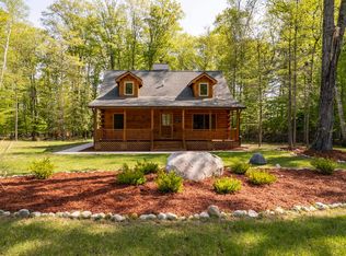 11264 Beechwood Dr, Kewadin, MI 49648