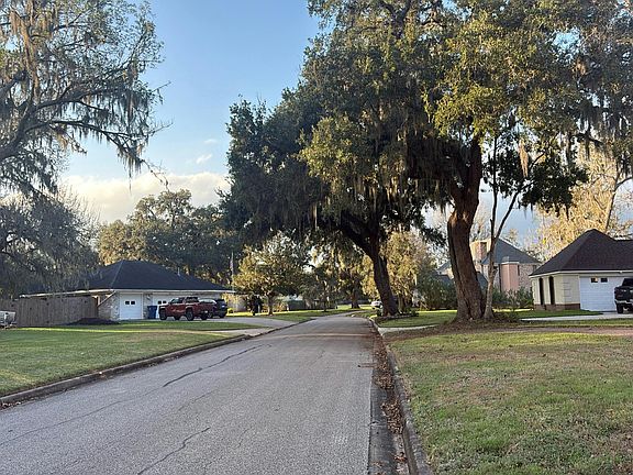 4th image of 2253 River Valley Dr
