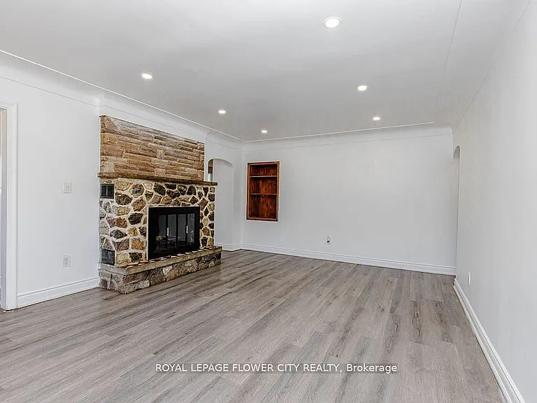 37 Warwick Rd — Photo 6