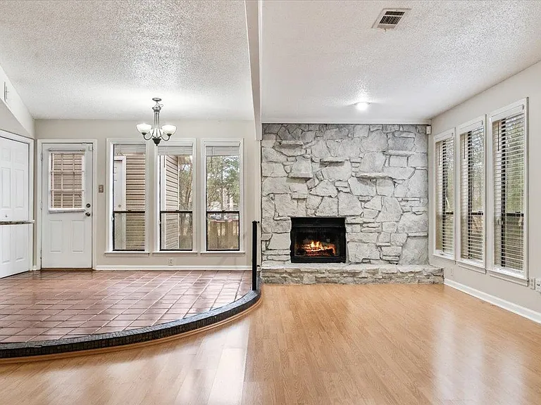 9281 Fletcher Trace Pkwy — Photo 8