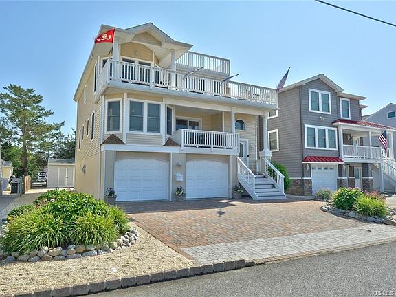 2nd image of 223 Division Ave