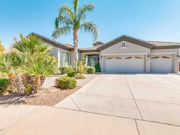 2nd image of 2841 E Buena Vista Dr