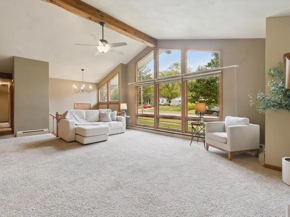 1104 Blaine Street, Edgerton, WI 53534