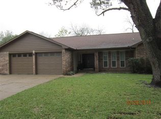 1905 Chapel Heights Dr, Wharton, TX 77488