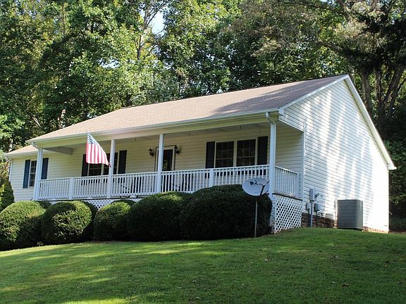 2nd image of 1219 Pine Bluff Dr