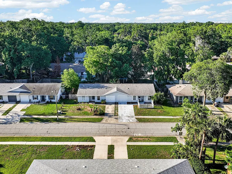 1133 Squirrel Nest Ln — Photo 35