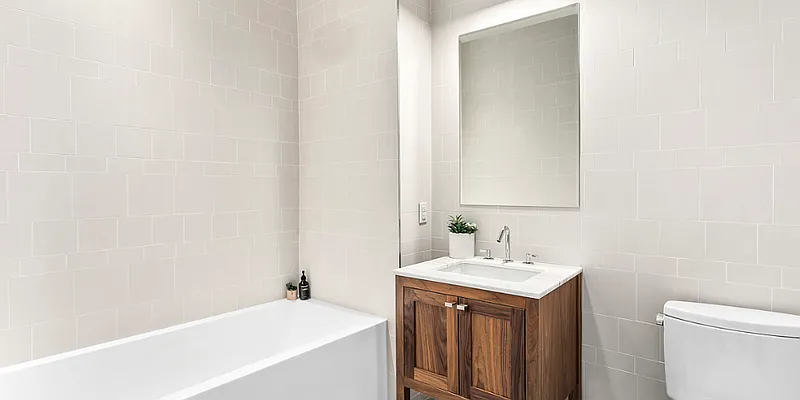 Rented by Hillel Realty Group | media 43