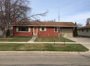 2918 3rd St N, Fargo, ND 58102