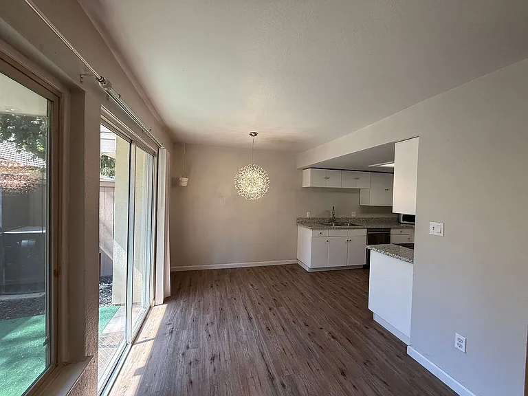 3701 Colonial Dr #201 — Photo 10