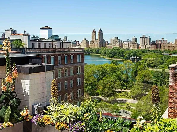 9 E 96th St, New York, NY 10128