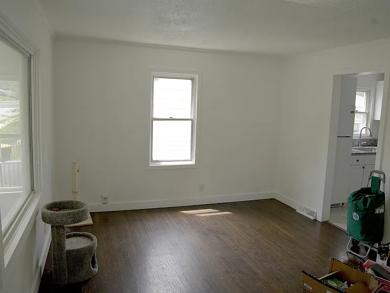 3350 Jackson Ave — Photo 10