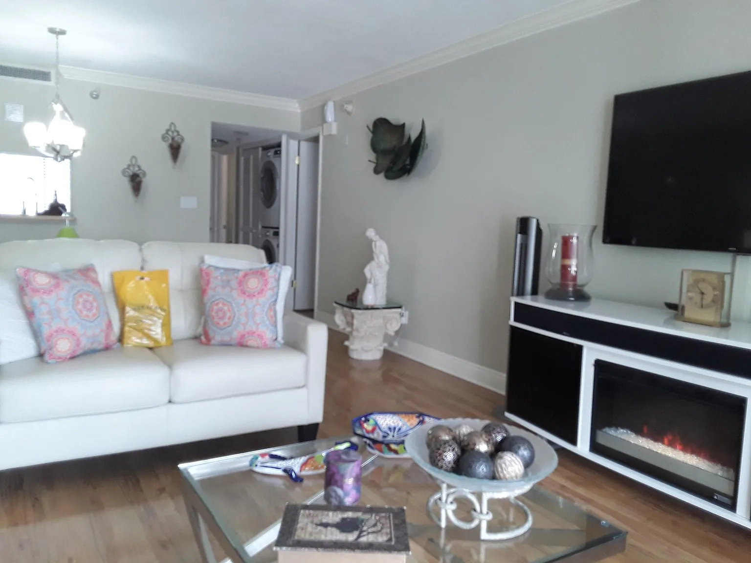 1 bed, 1.5 bath, 836 sqft, $2,100 — Photo 4