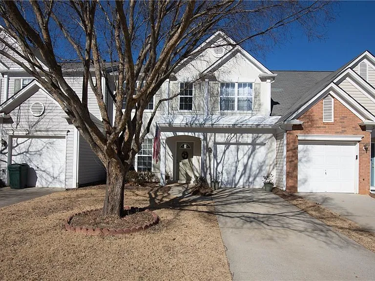 2507 Timbercreek Cir — Photo 2