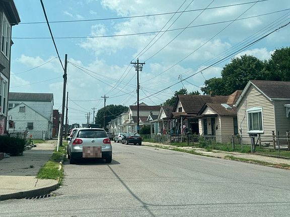 5th image of 109 5th Ave