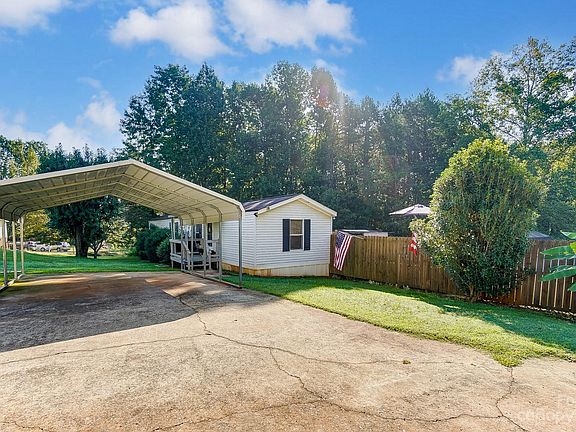 3rd image of 118 Rainwood Ct