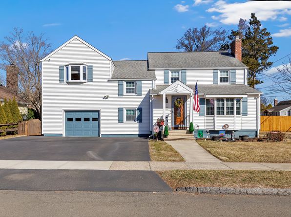 190 Matthew Dr