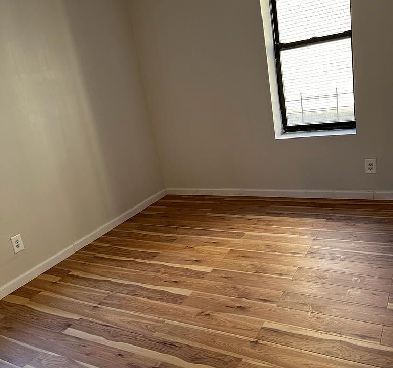 2nd image of 2234 Davidson Ave #31C